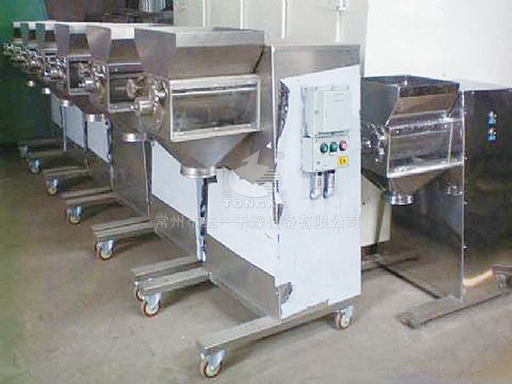 YK系列搖擺式顆粒機(jī)